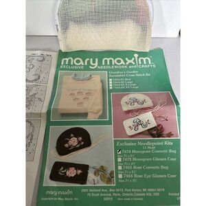 Vtg Mary Maxim Plastic Canvas Needlepoint Monogram Cosmetic Bag‎ Kit, Makeup Bag